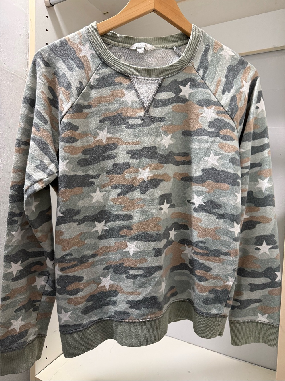 Womens's Lucky Camouflage Star Print Crewneck Sweater - Sage/Gray/Tan